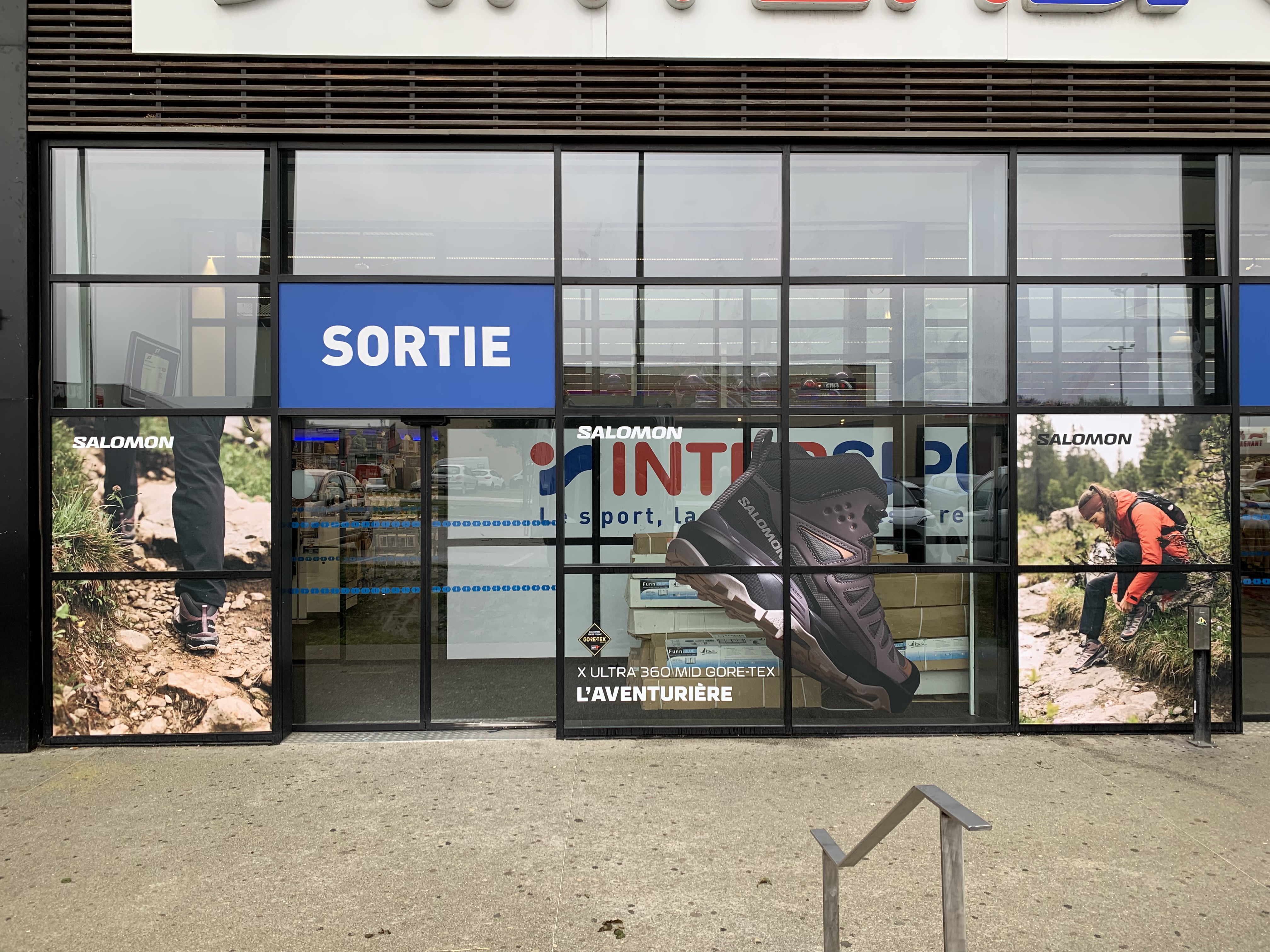 Déco vitrines Intersport Roth