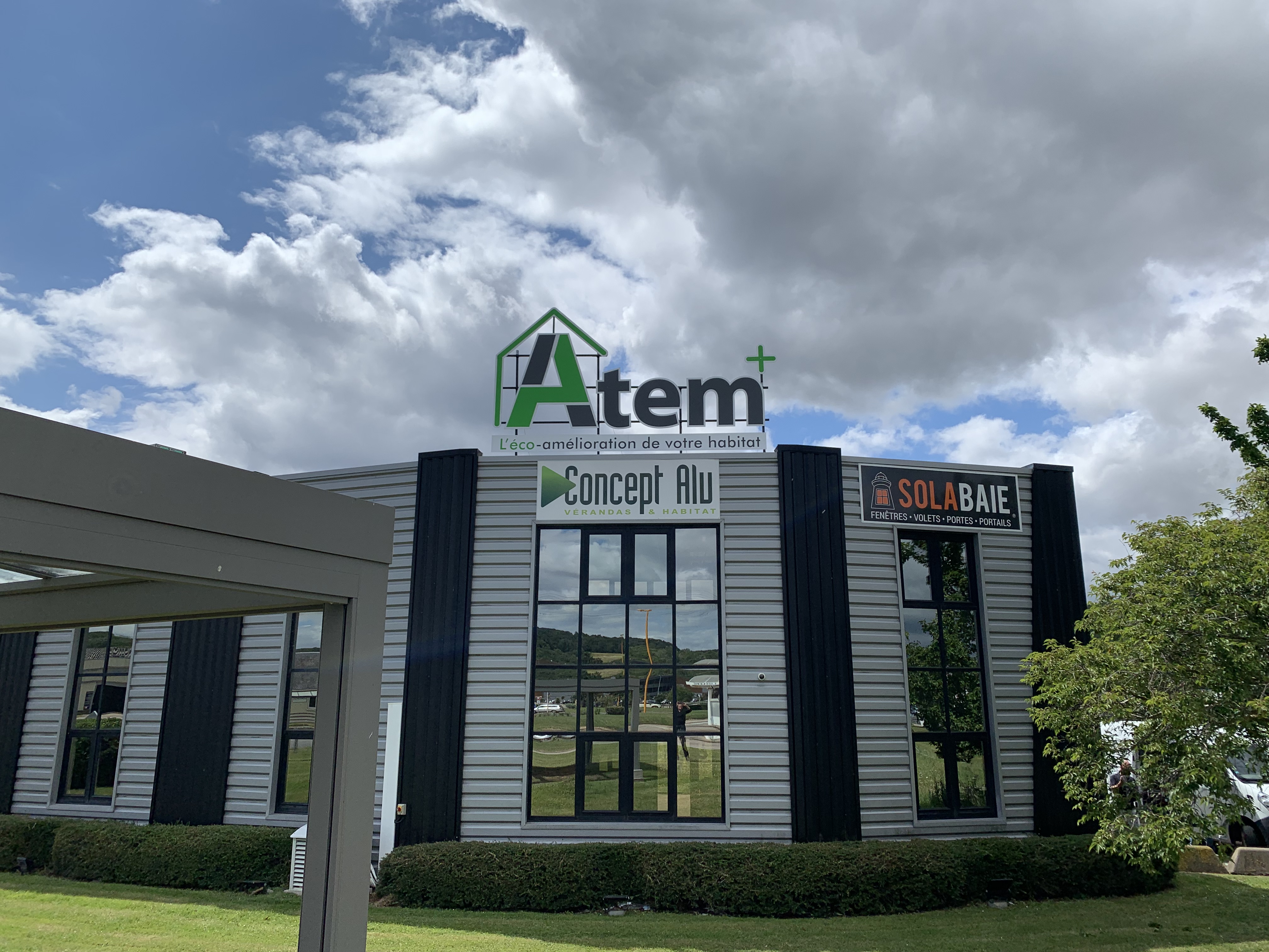 Enseigne et panneau Atem Évreux